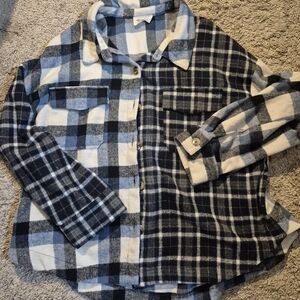 Womens Checkered Shackett- Blue and White